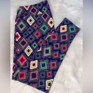 New TC2 LulaRoe Leggings